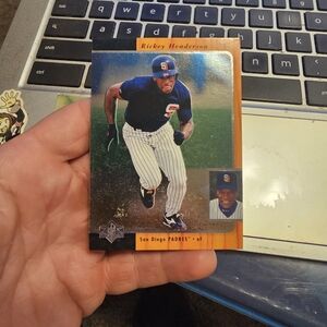 Rickey henderson baseball card
